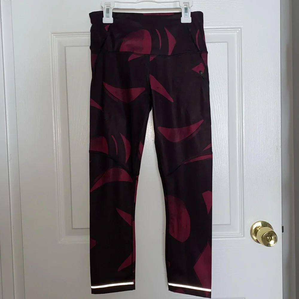 [Lululemon] All Sport Crop Back Spin Stroke Dashing Purple Athletic Pants - Picture 5 of 6